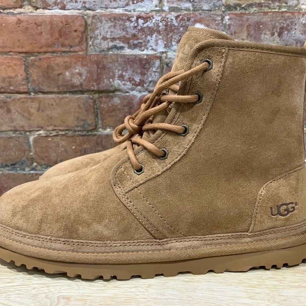 NEW! UGG Men's Harkley Chukka Suede Chestnut Boot Size 9 (1016472)
